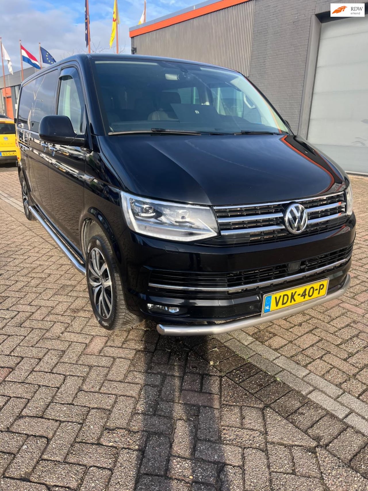 Volkswagen Transporter - 2.0 TDI L2H1 DC Business highline digitaal dashboard vol optie - AutoWereld.nl