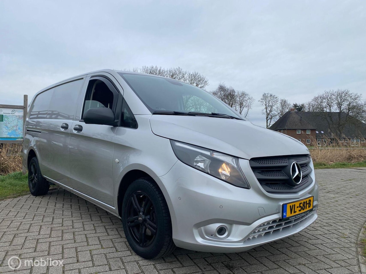 Mercedes-Benz Vito - Bestel 111 CDI Lang/112 DKM Nap/1Ste eigenaar! - AutoWereld.nl