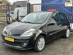 Renault Clio - 1.4-16V Dynamique Luxe / AIRCO / ELEKTRISCHE RAMEN / NAP
