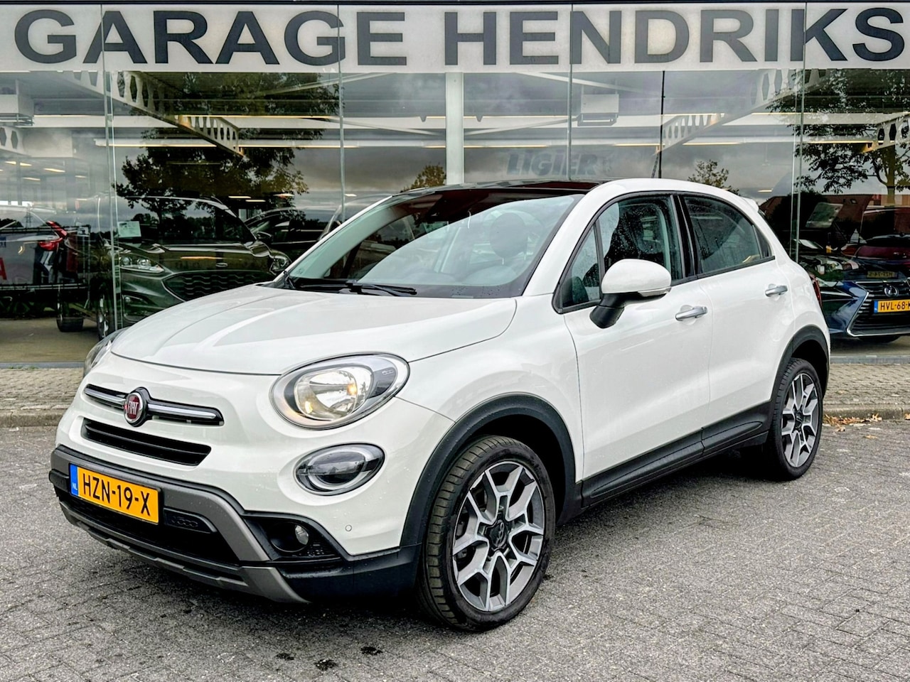 Fiat 500 X - 1.3 FireFly Turbo 150 Sport Automaat | Panodak Elektr | Navi | Climate | occasion - AutoWereld.nl