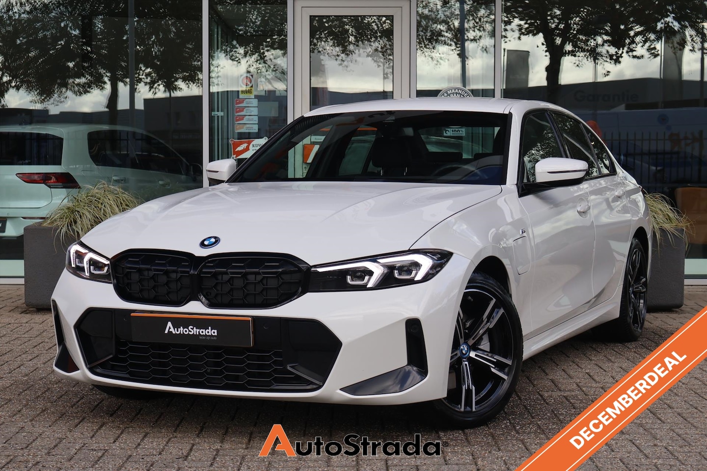 BMW 3-serie - (g20) 320e M-Sport 204pk | Carplay | LED | Cruise | Climate | Stoelverwarming | Sensoren - AutoWereld.nl