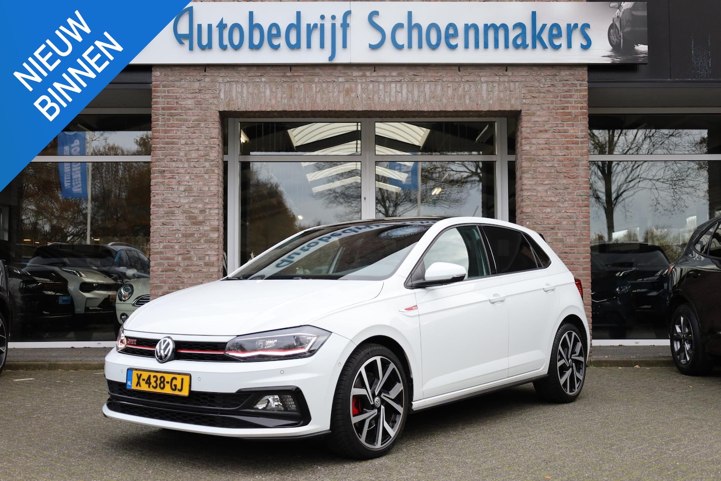 Volkswagen Polo - 2.0 TSI GTI PANO VIRTUAL CAMERA STOELVERW. CARPLAY ZWARTE-HEMEL ADAPTIVE-CRUISE CLIMA NAVI - AutoWereld.nl