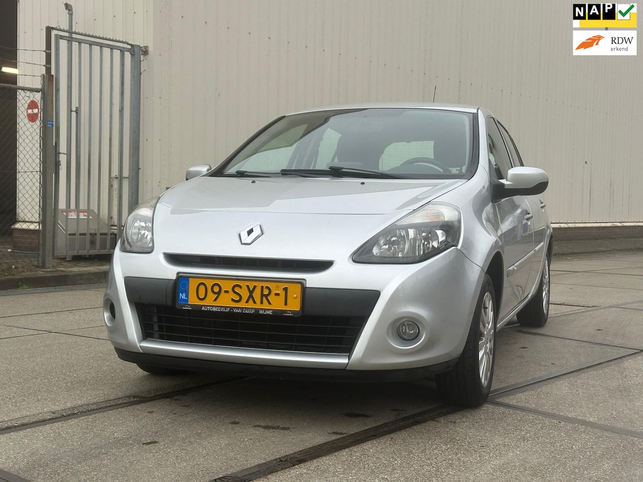 Renault Clio - 1.2 Collection 2012 Airco/Navi/Cruise Nap - AutoWereld.nl