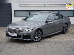 BMW 7-serie - 745e High Executive M-Sport/ NL Auto/ Dealer onderhouden/ Bomvol/