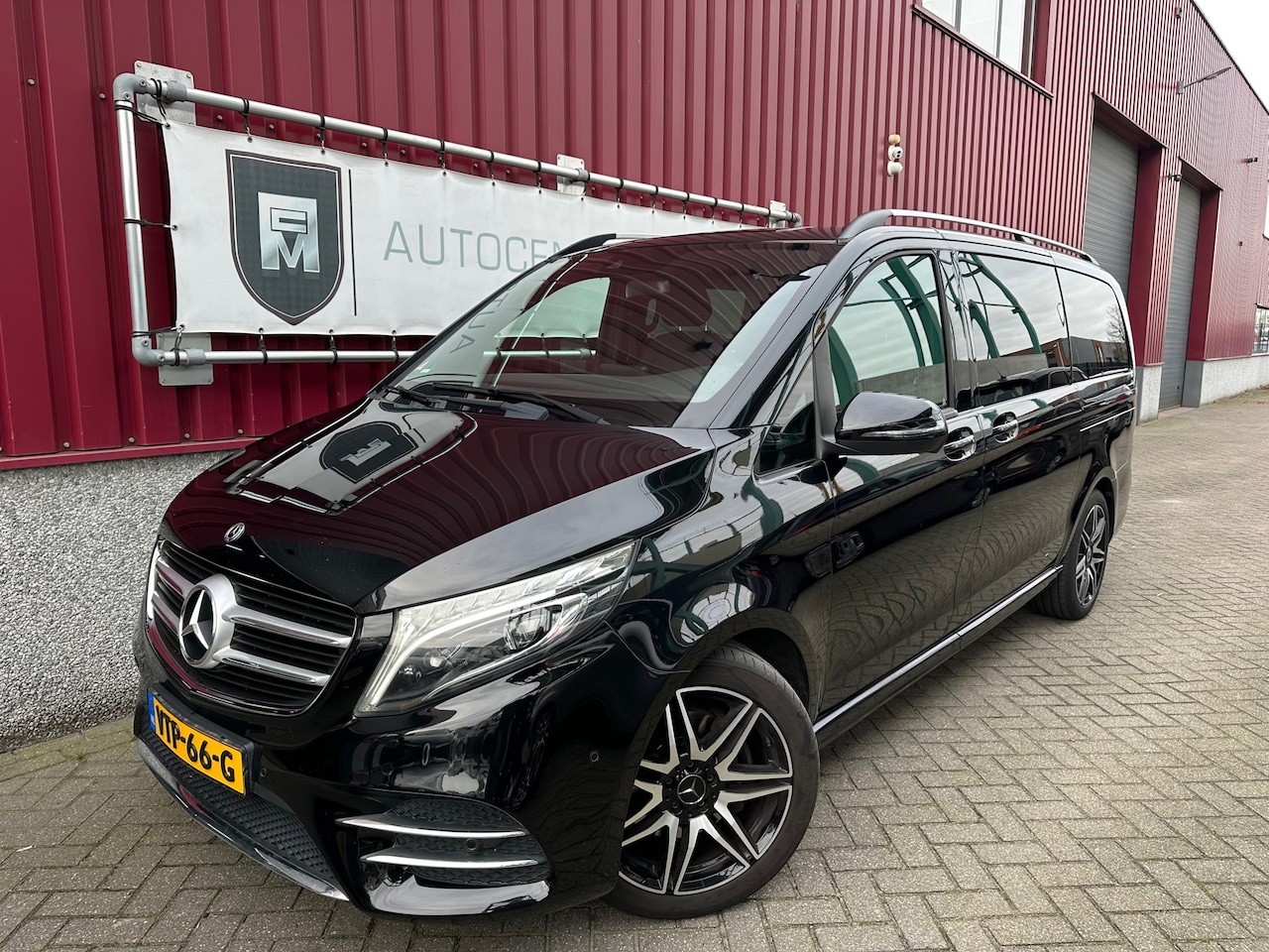Mercedes-Benz V-klasse - 250d Lang DC AMG-line // Automaat // Navi // Cruise control // PDC // Trekhaak - AutoWereld.nl