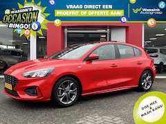 Ford Focus - 1.0 EcoBoost 125pk ST-Line Business I Glazen Schuif/kanteldak I Winterpack I Parkeersensor