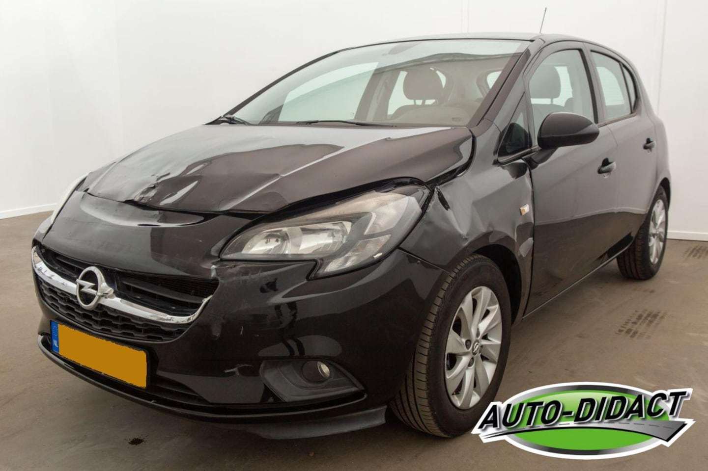 Opel Corsa - 1.0 Turbo Edition 114.931 km Navi Airco - AutoWereld.nl