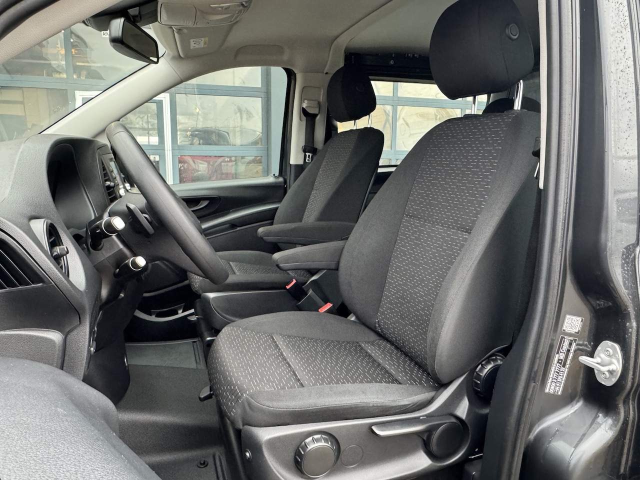 Mercedes-Benz Vito - 114 L DC | Cruise, Navi, Trekhaak | Certified 12 mnd garantie - AutoWereld.nl