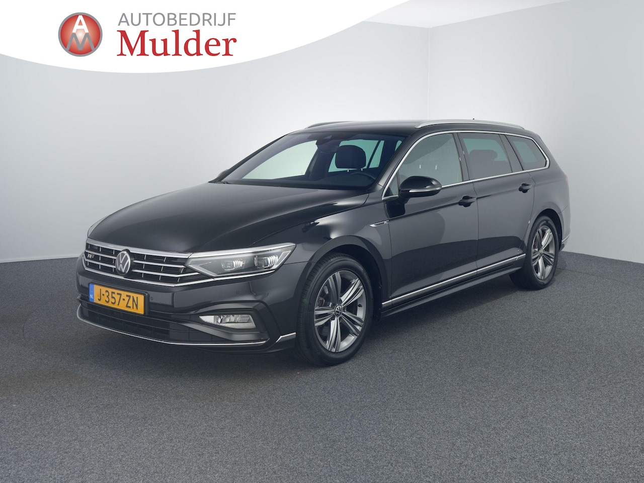 Volkswagen Passat Variant - 1.5 TSI R-Line Business + | Matrix IQ | Leer | Camera | Carplay | - AutoWereld.nl