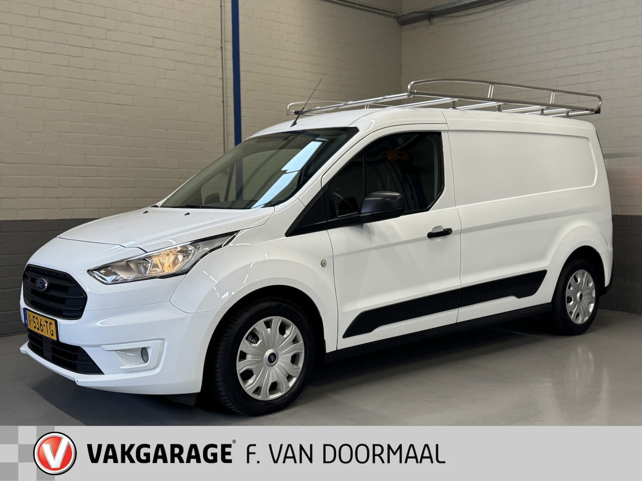 Ford Transit Connect - 1.5 EcoBlue L2 Trend HP | Trekhaak - AutoWereld.nl