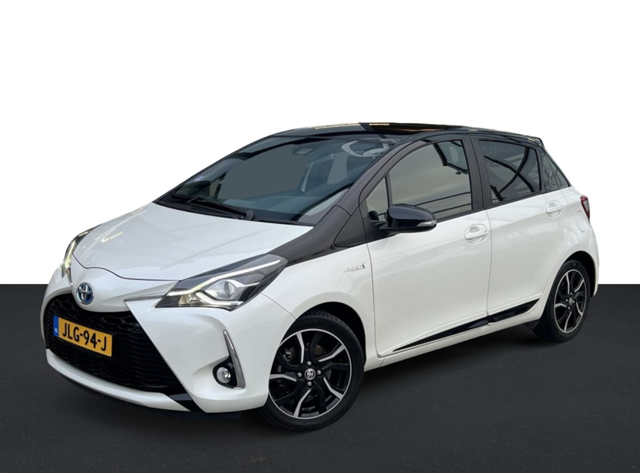 Toyota Yaris - 1.5 Hyb. Bi-Tone plus - AutoWereld.nl