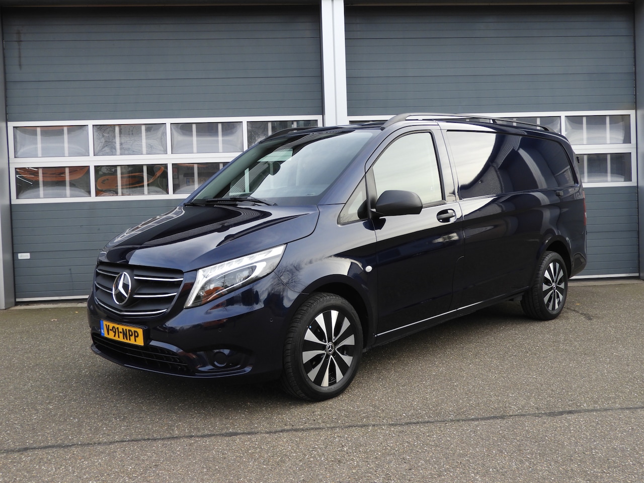 Mercedes-Benz Vito - 119 CDI Lang AUT | LED | CAMERA | DISTRONIC | VOL - AutoWereld.nl