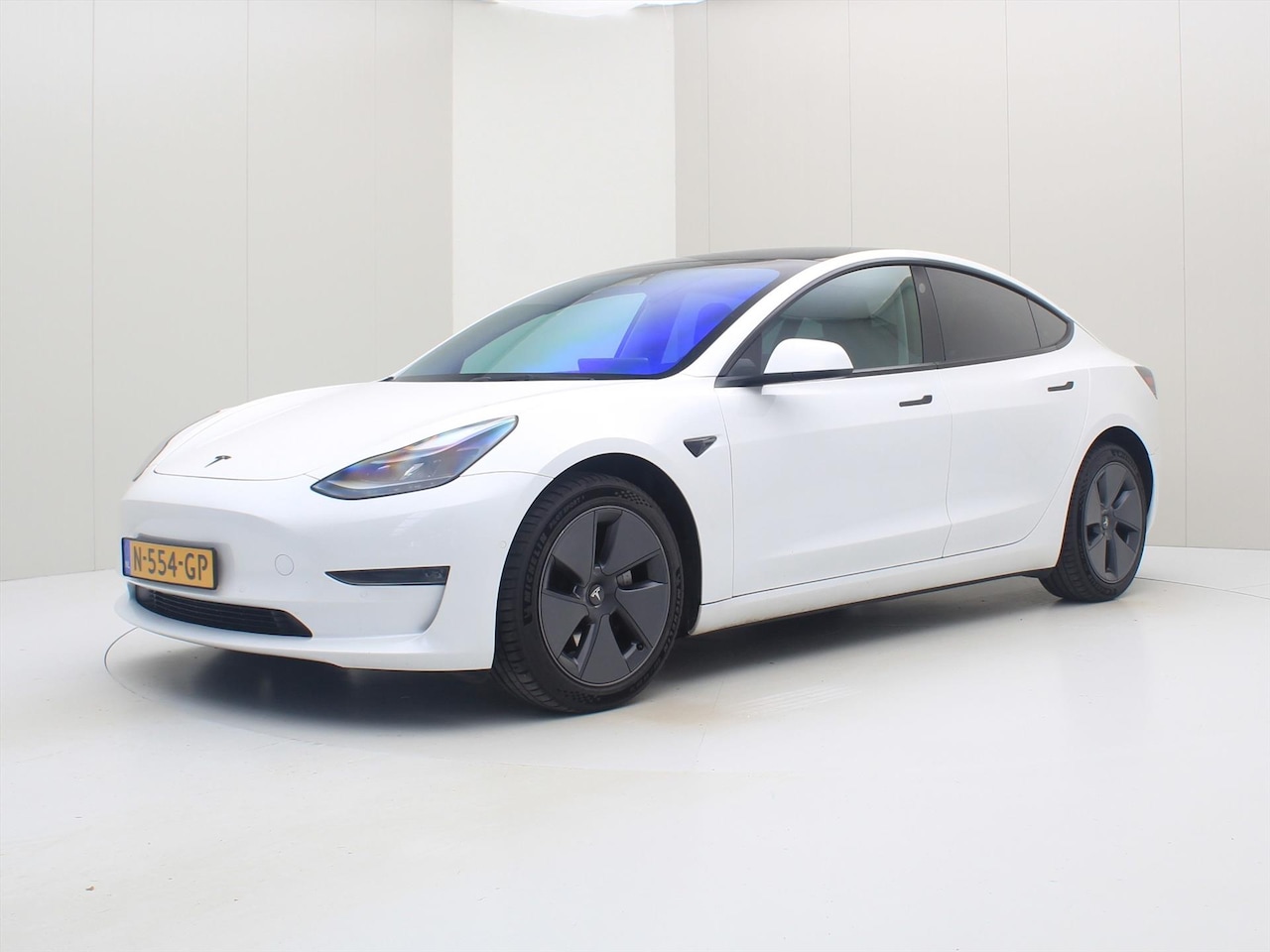 Tesla Model 3 - Long-Range AWD 351pk 75 kWh FACELIFT [ WARMTEPOMP+AUTOPILOT+620KM WLTP+PREMIUM AUDIO ] - AutoWereld.nl