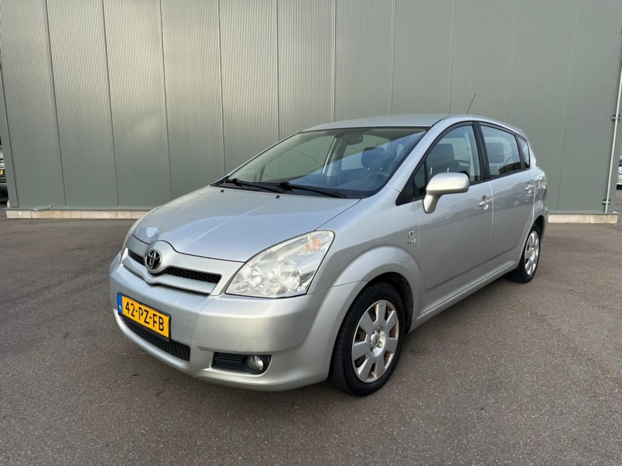 Toyota Corolla Verso - 1.6 VVT-i Sol CLIMA AIRCO | TREKHAAK | NAP ! - AutoWereld.nl