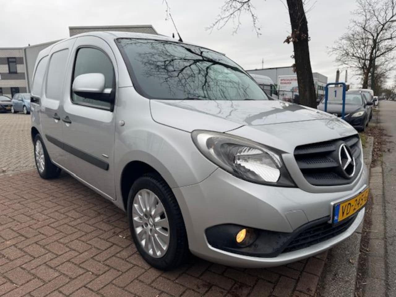 Mercedes-Benz Citan - 109 CDI Ambition BlueEFFICIENCY 1e Eigenaar Airco,Cruisecontrol Nette Auto - AutoWereld.nl
