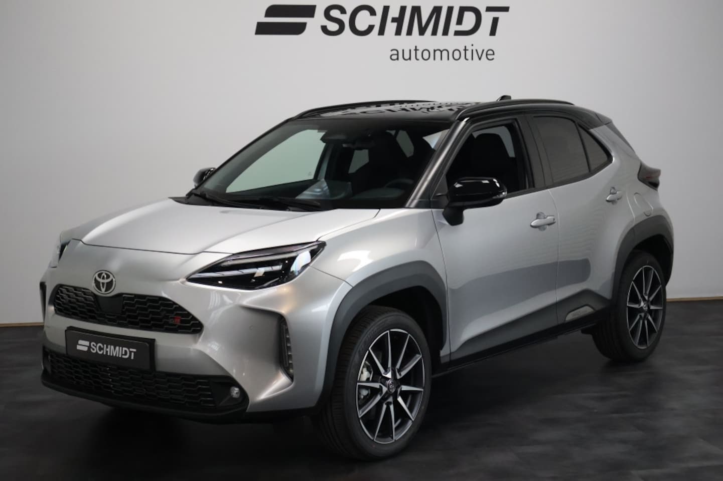 Toyota Yaris Cross - 1.5 Hyb 130 GR Sport Automaat | Camera | Winter Pakket | Keyless - AutoWereld.nl