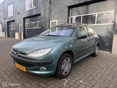 Peugeot 206 - 1.4 Gentry/Automaat/D-riem vervangen/airco/Apk/