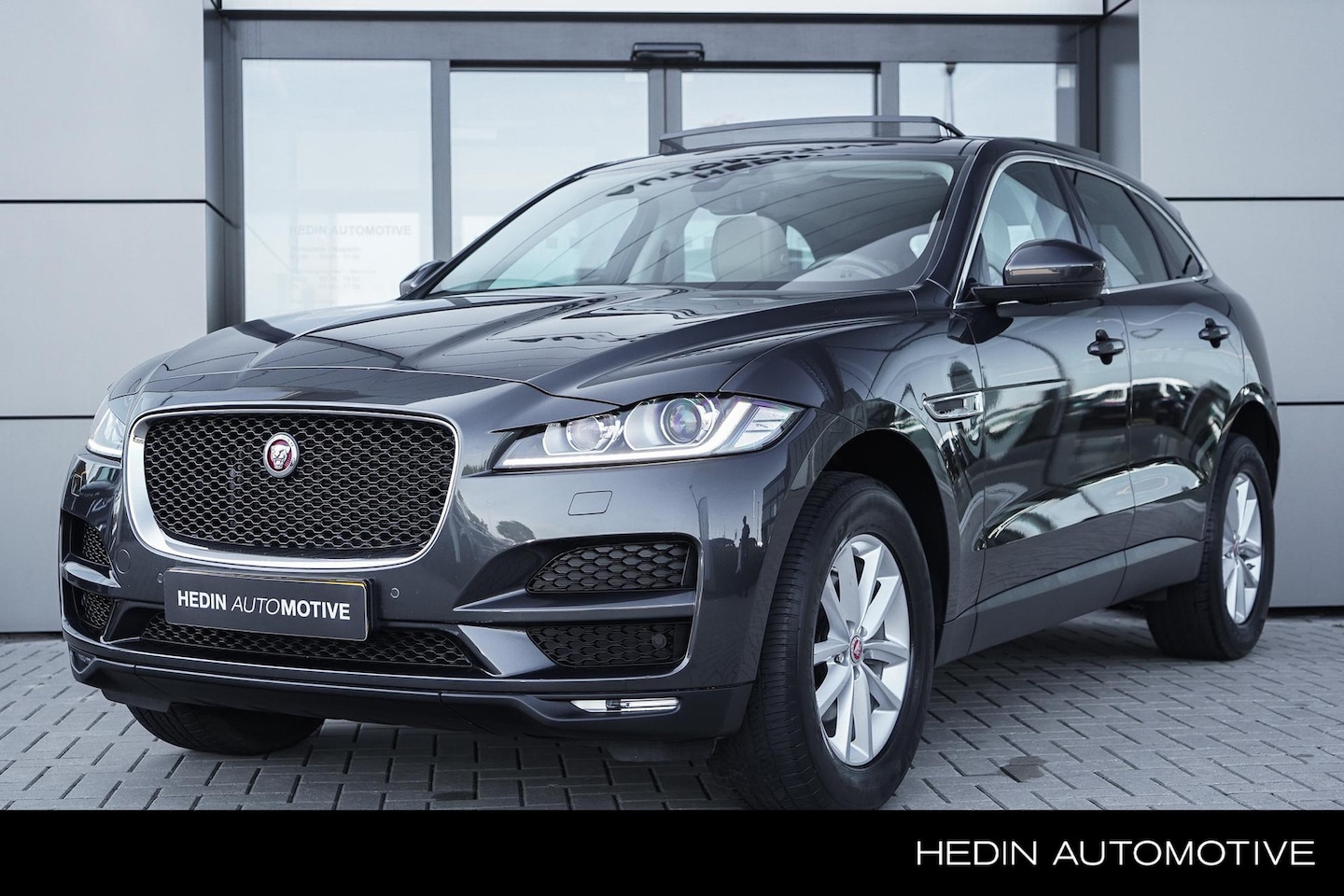 Jaguar F-Pace - 2.5t AWD Portfolio Elektrisch panoramadak | Cold Climate Pack | 12 maanden garantie | - AutoWereld.nl