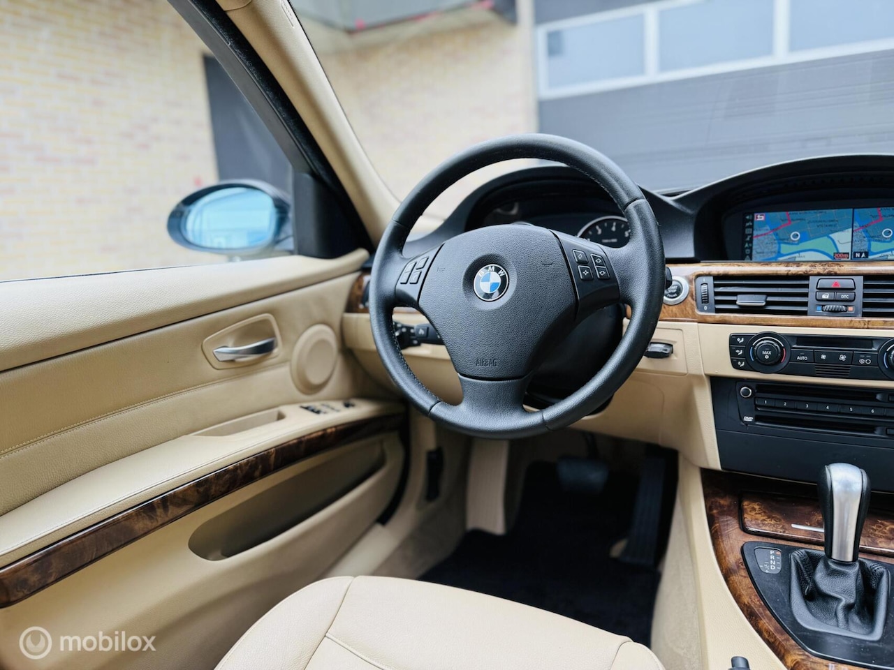 BMW 3-serie - 325i Dynamic Executive|Automaat|Navi|Leder|LM 17 - AutoWereld.nl