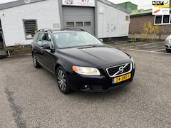 Volvo V70 - 1.6 T4 Limited Edition LEDER/ AF. TREKHAAK/ LAGE KM