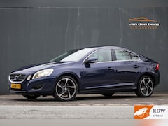 Volvo S60 - 1.6 T3 Momentum Nav Climate en cruise Xenon 18 "'