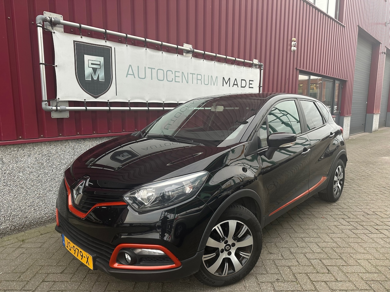 Renault Captur - 0.9 TCe Expression // 154 DKM // Airco // Cruise control // PDC // Trekhaak - AutoWereld.nl