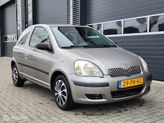Toyota Yaris - 1.3 VVT-i Idols | AIRCO | NAP | ISOFIX | TREKHAAK