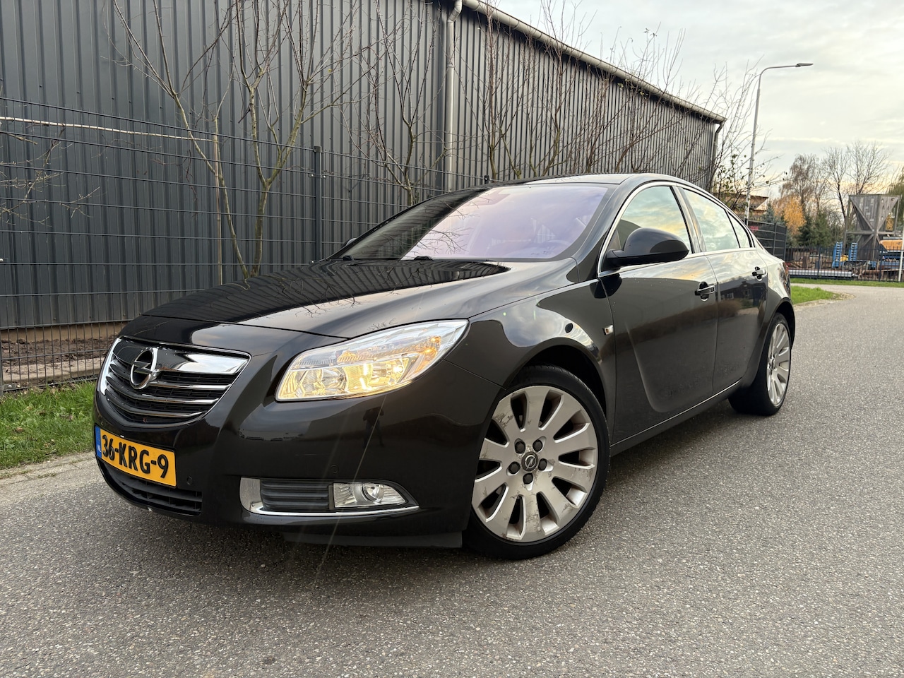 Opel Insignia - 1.8 Cosmo / NAVI / CRUISE / AIRCO / 168dkm! NAP! - AutoWereld.nl