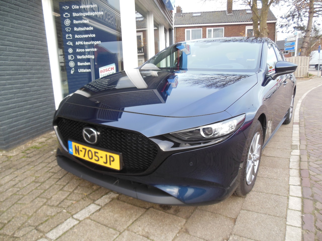 Mazda 3 - 2.0 e-SkyActiv-X M Hybrid 186 Comfort moet nog binnen komen - AutoWereld.nl