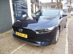 Mazda 3 - 3 2.0 e-SkyActiv-X M Hybrid 186 Comfort 12 maanden Bovag garantie carplay/android