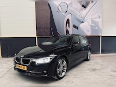 BMW 3-serie Touring - 320i Sport Edition Automaat| Panodak|18 inc| Shadowline| LED|