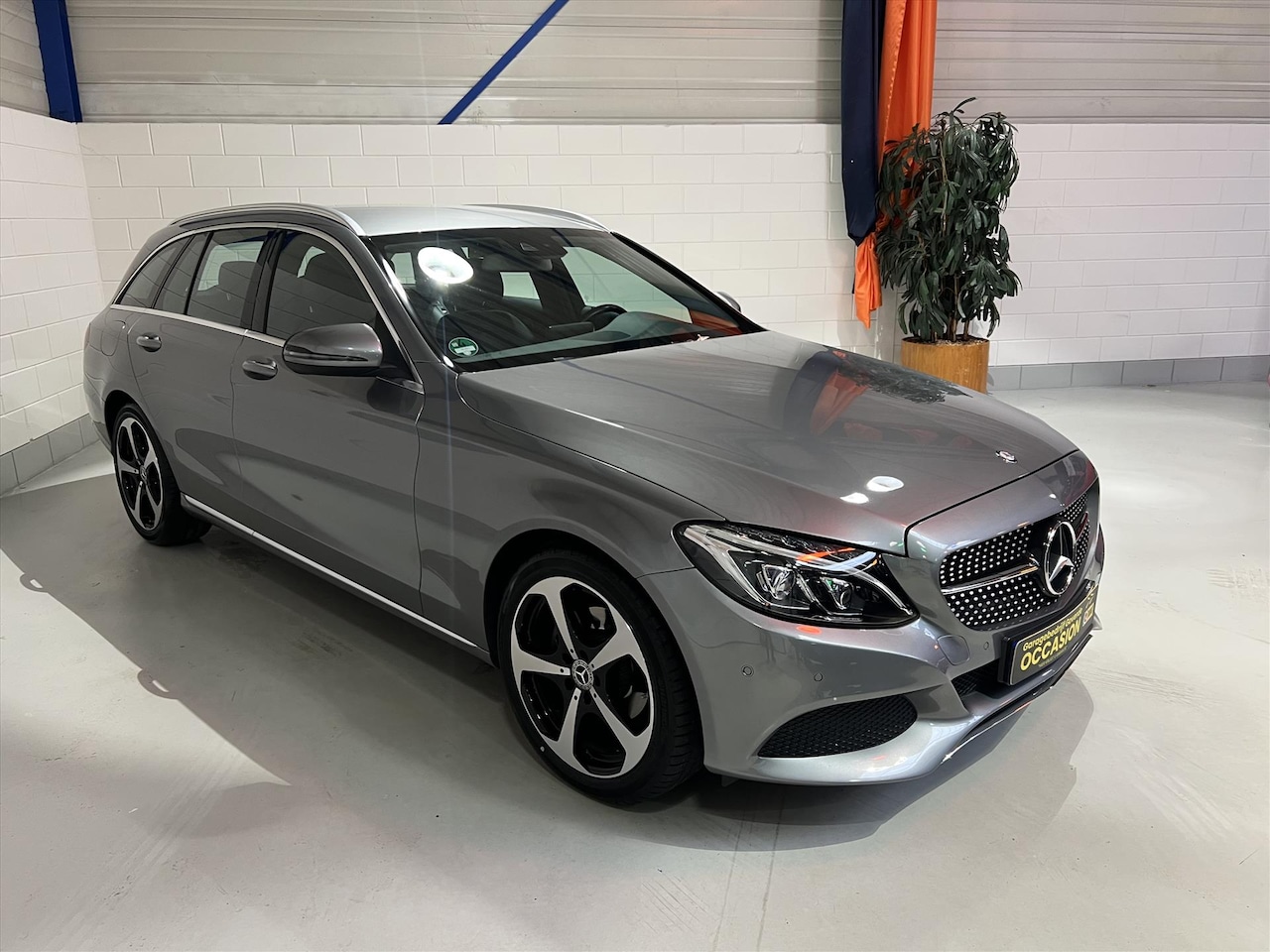 Mercedes-Benz C-klasse - C180 AUT7, ILS, Trekhaak, Stoelverw - AutoWereld.nl