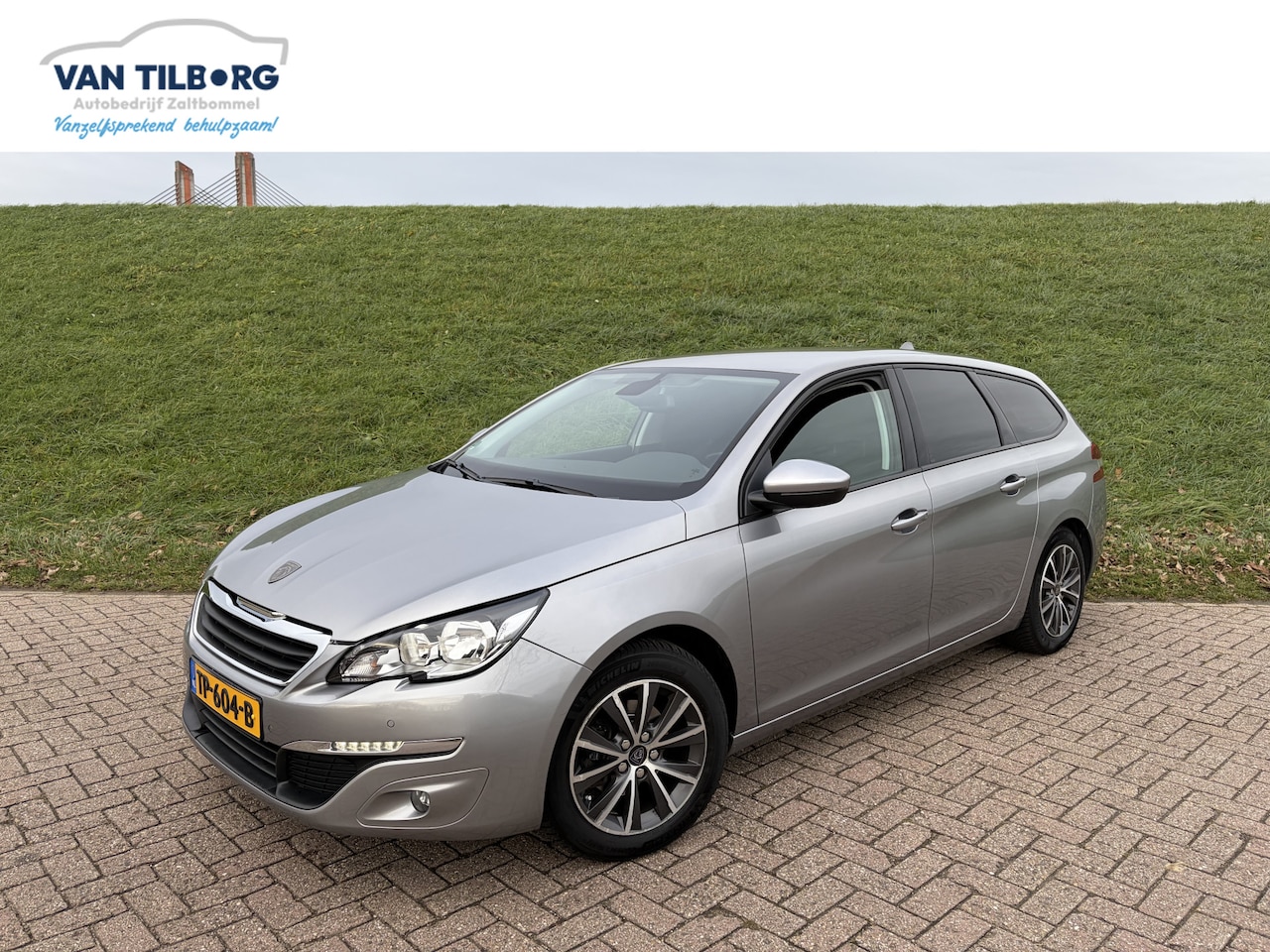 Peugeot 308 SW - 1.2 PureTech Active RECENT NWE MOTOR | Dealeronderhouden | Navi | Parkeerhulp V&A | Trekha - AutoWereld.nl