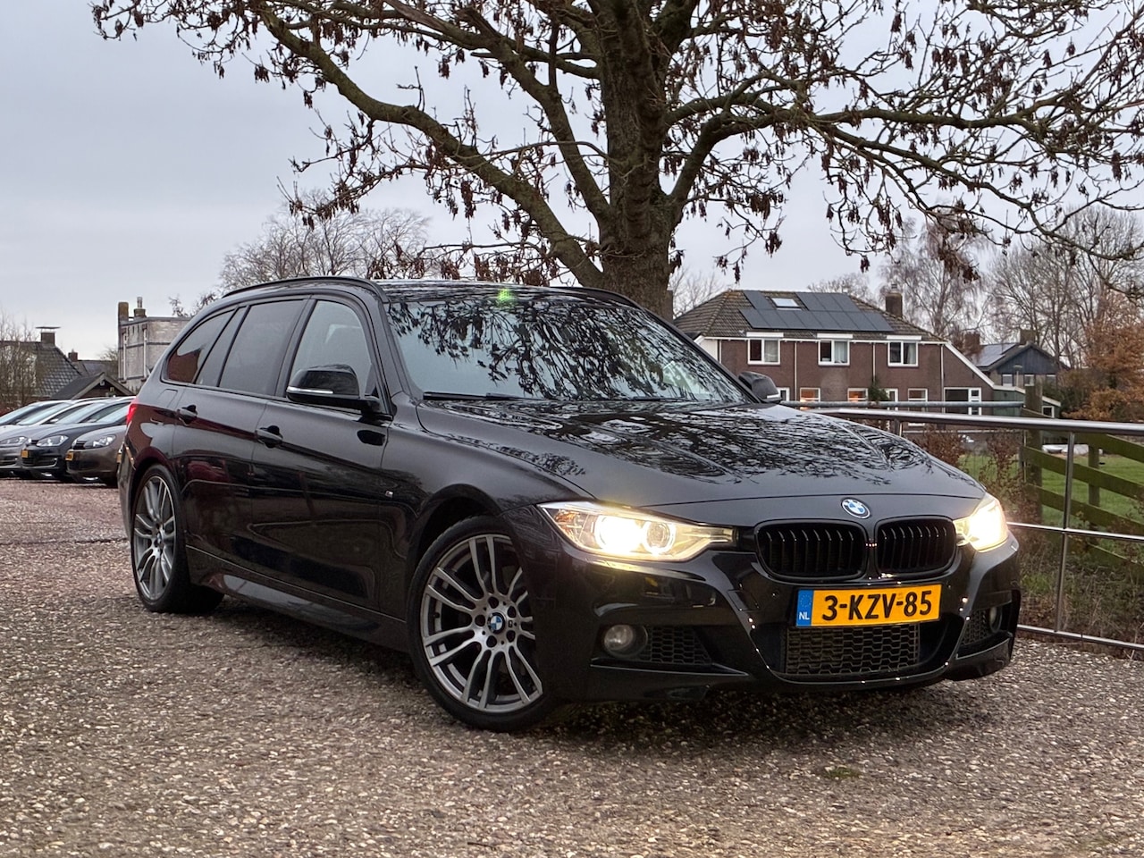 BMW 3-serie Touring - 330d High Executive | M-Pakket + Clima + Cruise nu € 10.975,-!!! - AutoWereld.nl