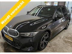 BMW 3-serie Touring - 330e M-Sport 292 pk Facelift LCI 2 Trekhaak Leder Life Cockpit Plus Widescreen Sfeerverlic