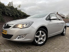 Opel Astra - 1.6 Edition AUTOMAAT / 5 deuren / Airco