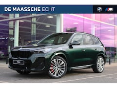 BMW X1 - xDrive25e M Sport Automaat / Panoramadak / Trekhaak / Sportstoelen / Achteruitrijcamera /