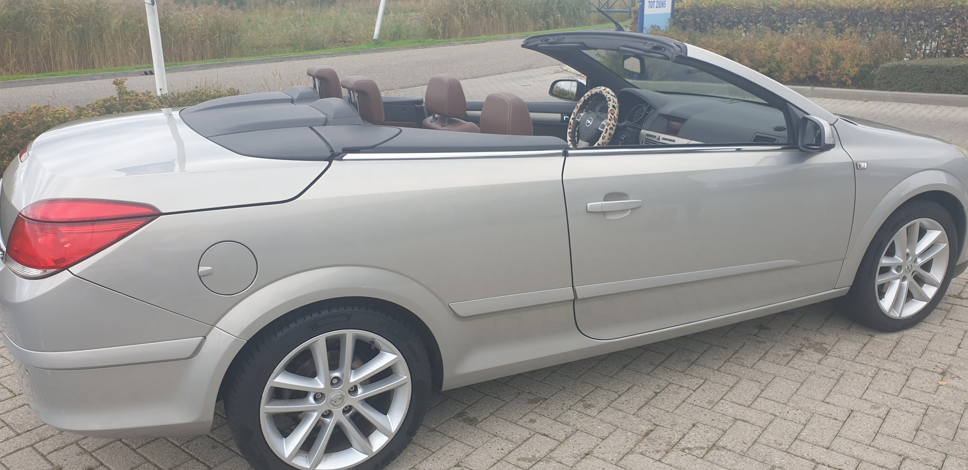 Opel Astra TwinTop - 1.8 Cosmo - AutoWereld.nl