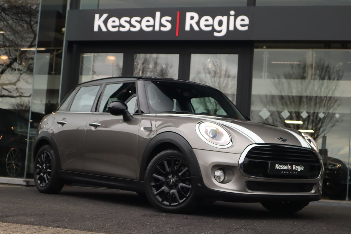 MINI Cooper - Mini 1.5 Chili LED Leder Sportstoelen Sfeerverlichting Navi Cruise Clima - AutoWereld.nl