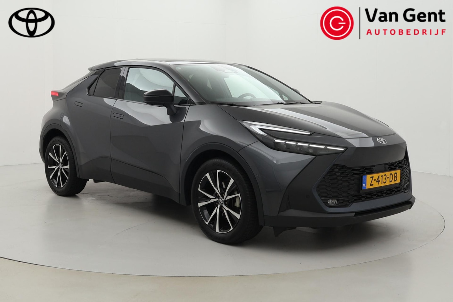 Toyota C-HR - 2.0 Hybrid 200 First Edition | Navigatie | 360 camera | Dodehoek detectie | Full LED | Ada - AutoWereld.nl