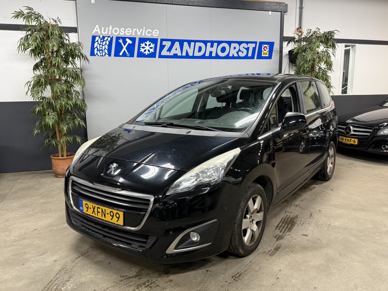 Peugeot 5008 - 1.6 THP Active 7 persoons - AutoWereld.nl