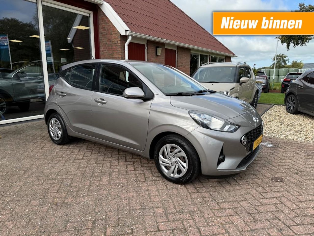 Hyundai i10 - 1.0 COMFORT 5-DRS AIRCO/RADIO/CRUISE/ENZ. - AutoWereld.nl