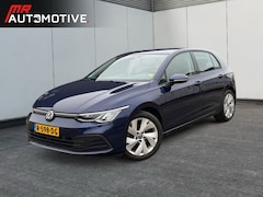 Volkswagen Golf - 1.0 eTSI Business - Camera, Carplay, Stoelverwarming
