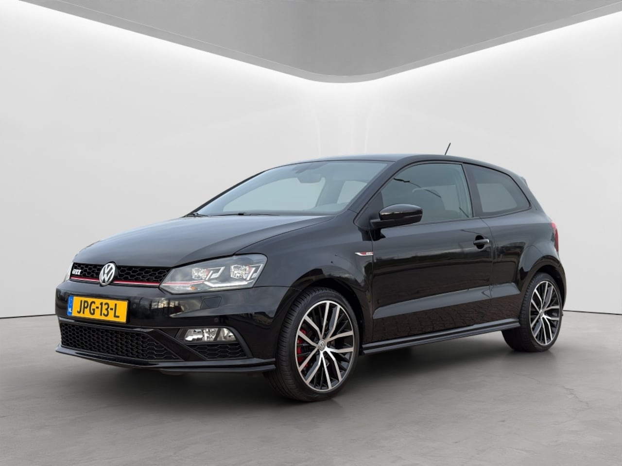 Volkswagen Polo - 1.8 TSI GTI Automaat PDC Navi Led - AutoWereld.nl