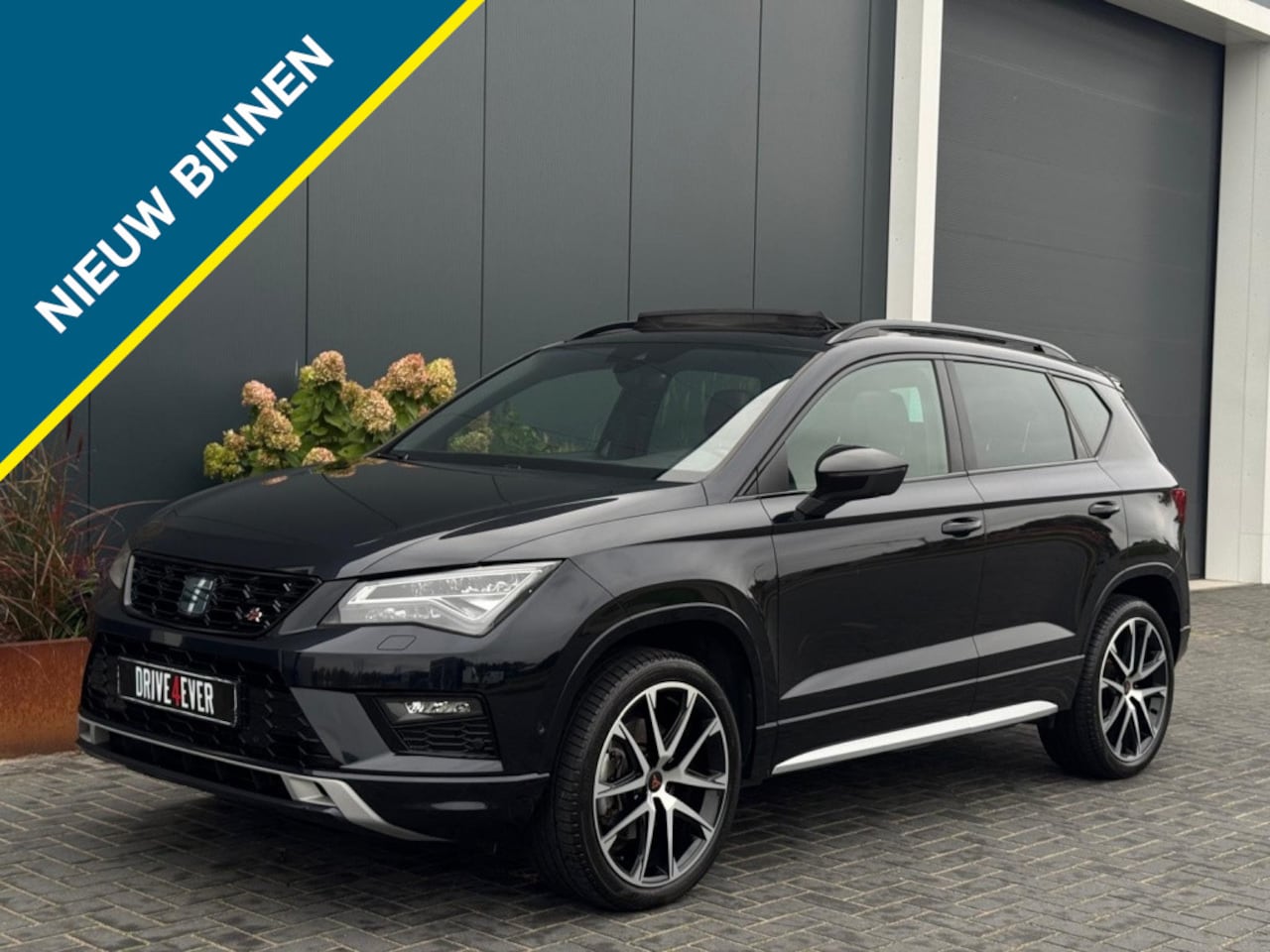 SEAT Ateca - 2.0 TSI FR 4DRIVE FULL PANO VIRTUAL LEDER CAMERA NAVI - AutoWereld.nl