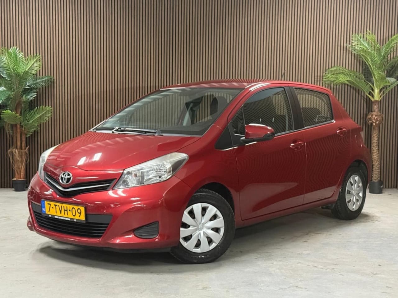 Toyota Yaris - 1.0 VVT-i Aspiration 1.0 VVT-i Aspiration - AutoWereld.nl