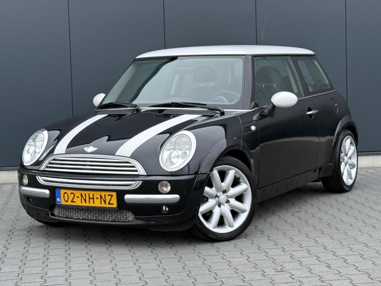 MINI Cooper - Mini 1.6 Pepper Airco - Leuke Auto - APK 01-2027 - Boekjes - AutoWereld.nl
