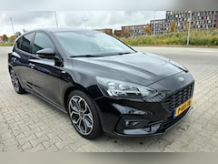 Ford Focus - 1.0 EcoBoost Titanium Business ST-Line