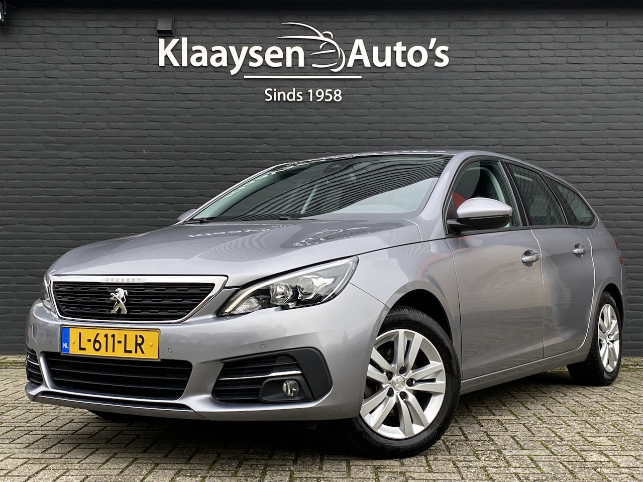 Peugeot 308 SW - 1.2 PureTech Blue Lease Active | 1e eigenaar | dealer ondh. | navigatie | trekhaak | parke - AutoWereld.nl