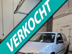 Volkswagen Golf - 1.4-16V Comfortline inruilkoopje AIRCO